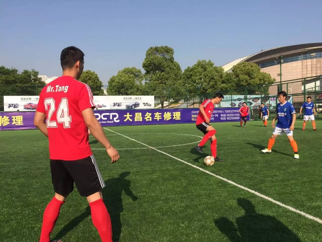洪湖 vs 公安足球直播视频，一场草根足球的烟火气