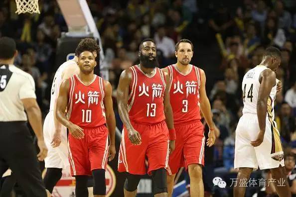 🏀火箭vs守望先锋，当篮球撞上霓虹枪火，我们到底在看什么？