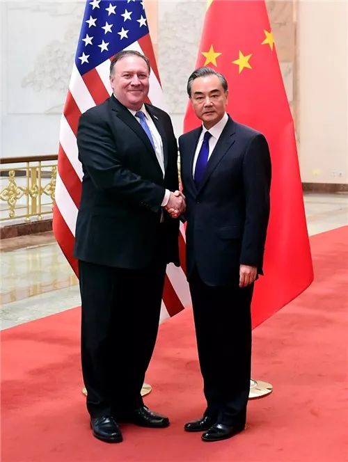 王毅与美国国务卿鲁比奥的电话交流，国际政治的微妙脉动