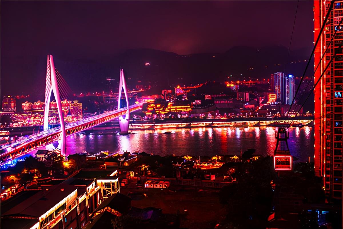 长沙vs东京夜景视频直播，两座不夜城的真实面貌，你更PICK谁？