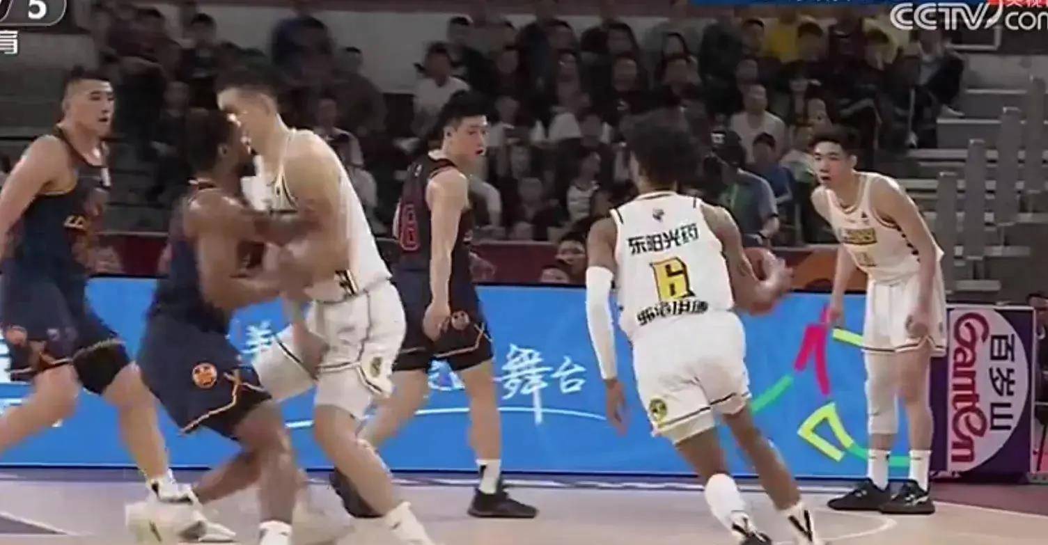 山西vs浙江cba直播视频，一场看得我拍大腿的球，到底该咋追？
