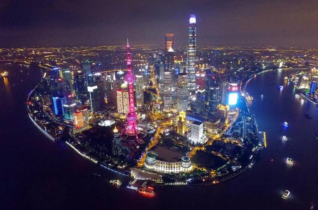 柳州vs重庆夜景直播视频，谁才是真正的不夜城？