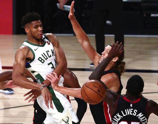 NBA视频直播，火箭vs雄鹿，一场天赋与团队的碰撞，你准备好了吗？